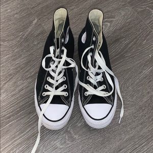 ⚫️ Black High Top Converse ⚫️